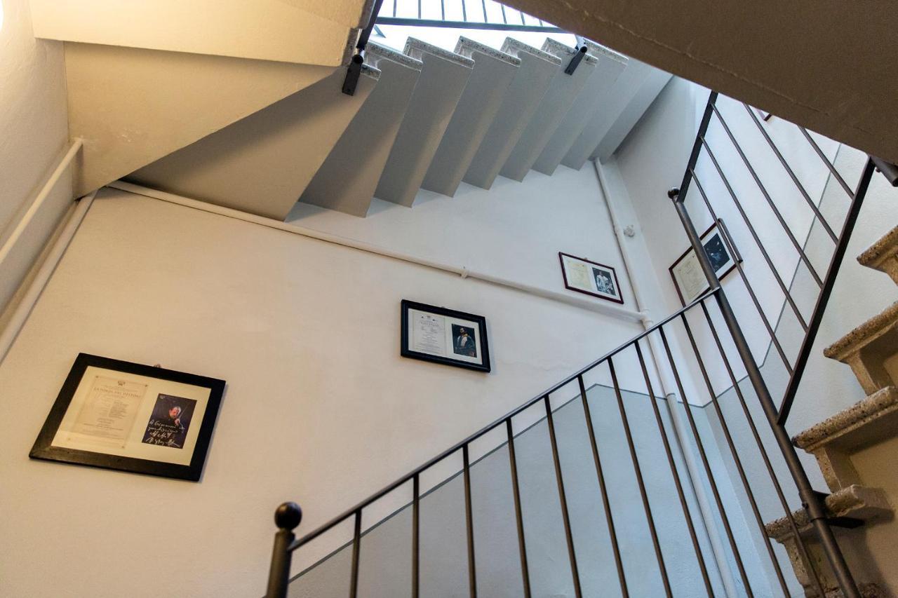 B&B Al Ducale And Apartments Parma Luaran gambar