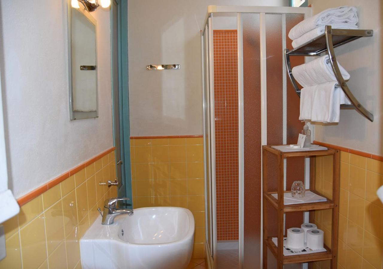 B&B Al Ducale And Apartments Parma Luaran gambar